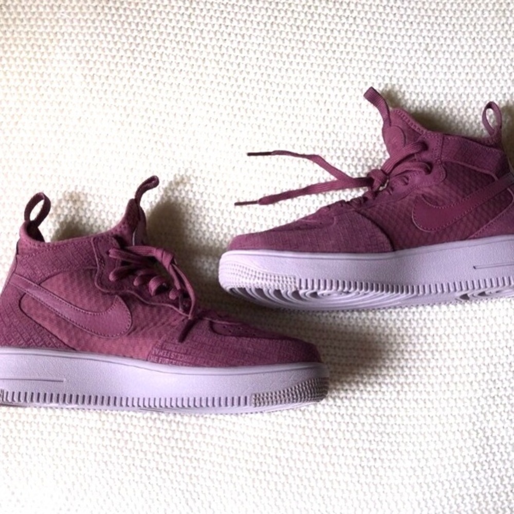 NIKE WMNS AIR FORCE 1 MID ULTRAFORCE SZ 8 - Picture 2 of 5